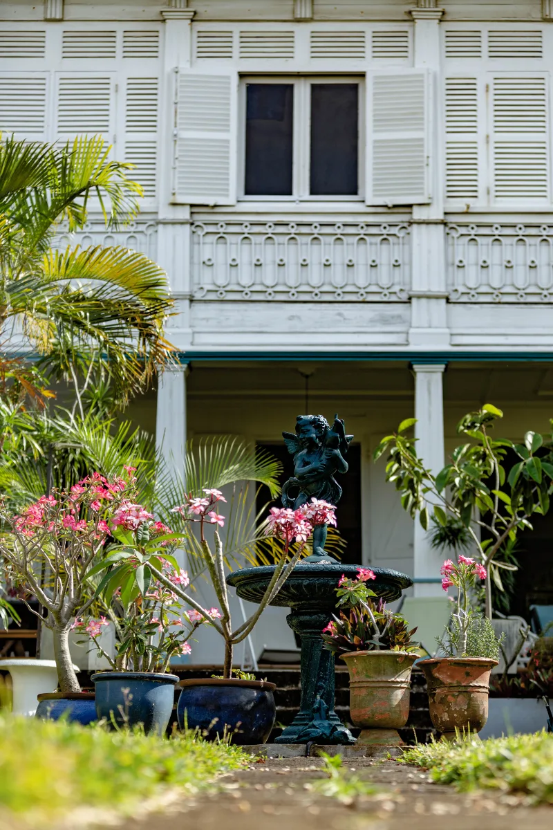 Détente dans le jardin de la Villa Myriam — Villa Myriam