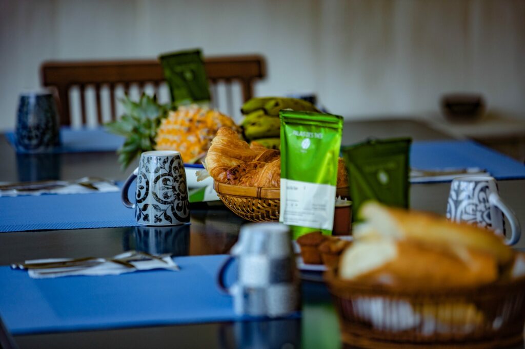 Petit-déjeuner servi à la Villa Myriam