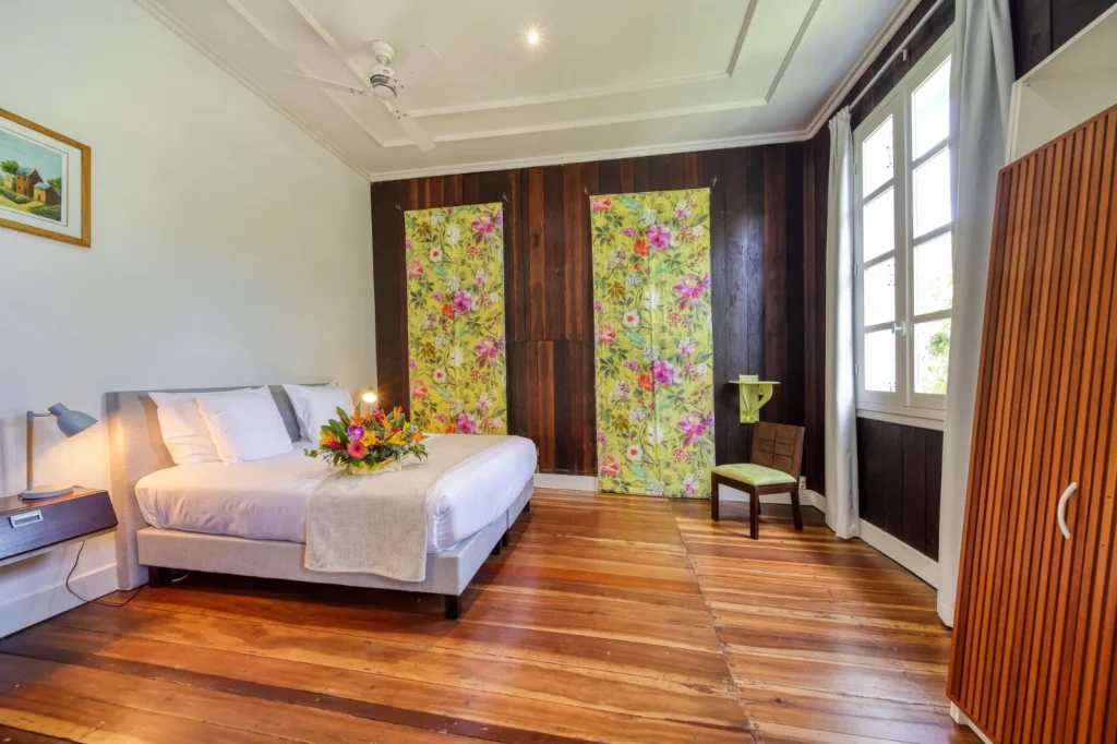 Chambre climatisée de la Villa Myriam